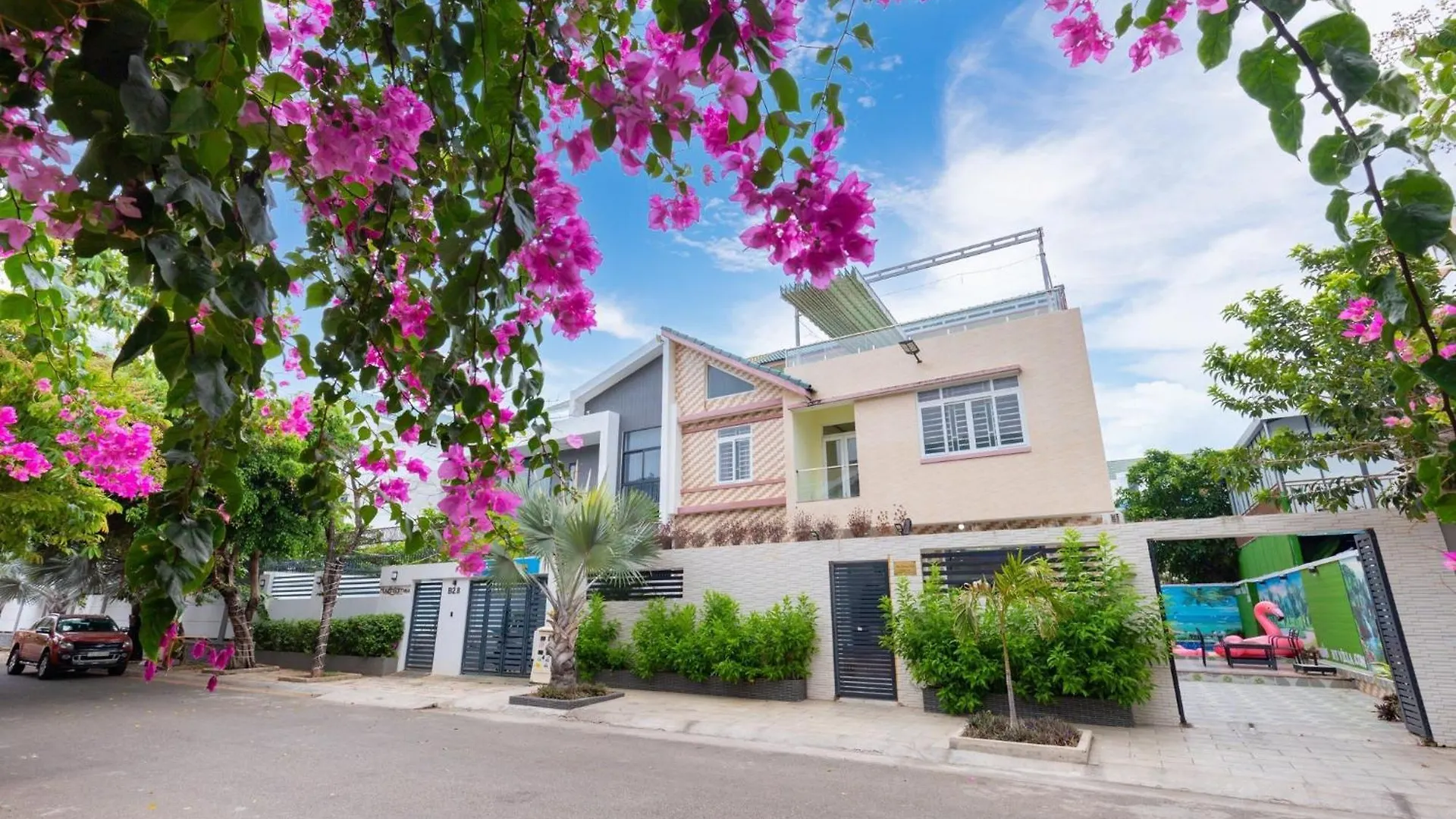 B2-9 Hoang My Villa - 8 Phong Ngu - 100M Toi Bai Tam Vung Tau
